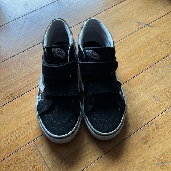 High Top Vans Velcro Sneakers - Big Kids’ 3 - Picture 2 of 10